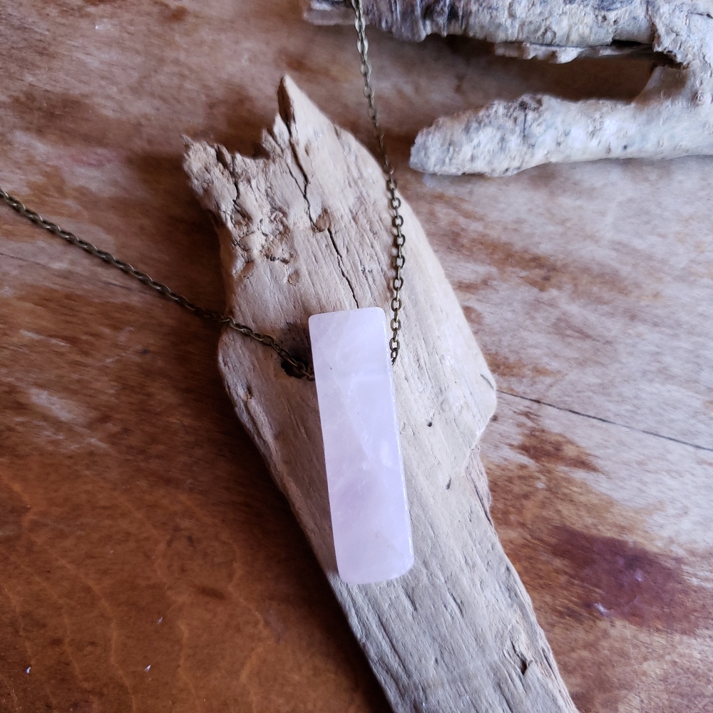 Handsome Healing Pink Rose Quartz Simple Bronze Necklace